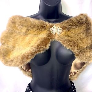 Sew U Design’s Vintage Faux Fur Stole